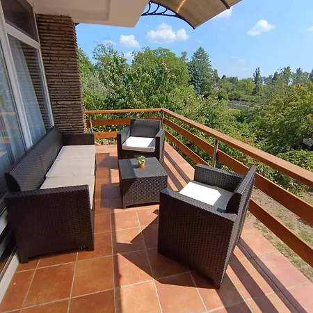 Tatil Evi Panoramic House In Szigliget